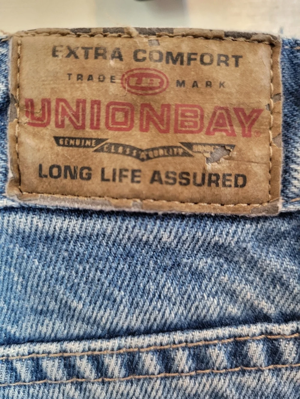 Vintage 90s Y2K UNIONBAY Flower Embroidery Mid Rise Straight Leg Cropped Jeans
